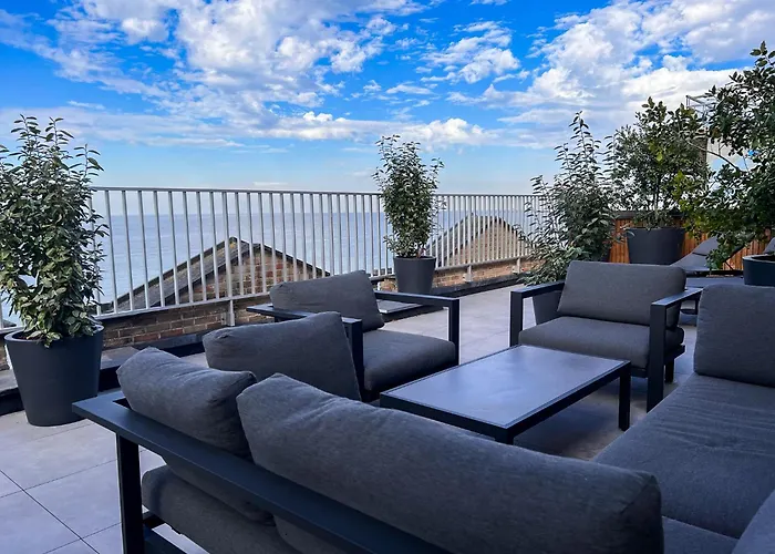 Beach Hotel Helios By Cw Hotel Collection